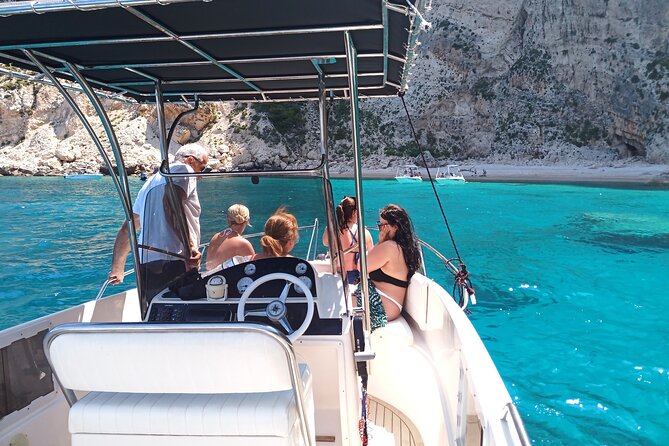 Private Luxury 6.5m 140hp Speedboat cruise Shipwreck & Blue Caves - Swimming, photos, and the value of a small group