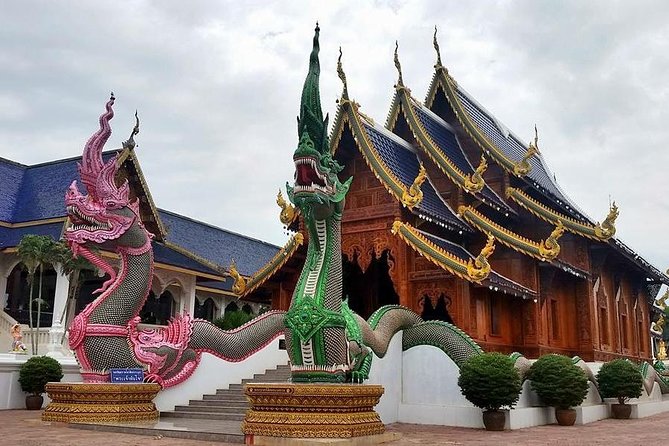 Private tour Chiang Dao cave ,Temples,Sticky waterfall - Wat Ban Den, a strong first temple stop