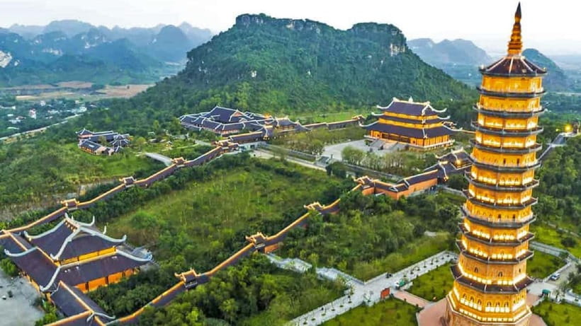 Private Tour: Hoa Lu/Bai Dinh - Trang An - Tam Coc -Mua Cave - Choosing between Trang An, Tam Coc, and Van Long
