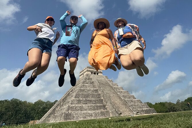Private VW Beetle Tour to Chichen Itza, Cenote & Valladolid - Lunch around Kaua, with no fixed buffet