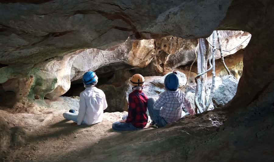 Queensland: 90 Minute Capricorn Caves Explorer Tour - What the 90-minute Capricorn Caves route feels like