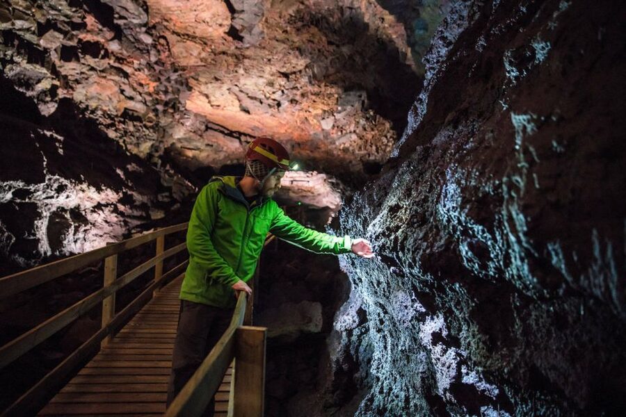 Reykjavik: Lava Cave, Hot Springs, Horses & Waterfalls Tour - Deildartunguhver shows Iceland’s geothermal force