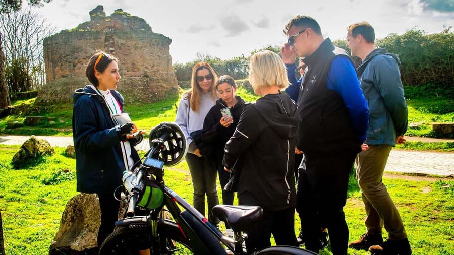 Rome: Appian Way Aqueducts Bike Tour (UPG Catacombs & Lunch) - Parco degli Acquedotti, the tour’s star view