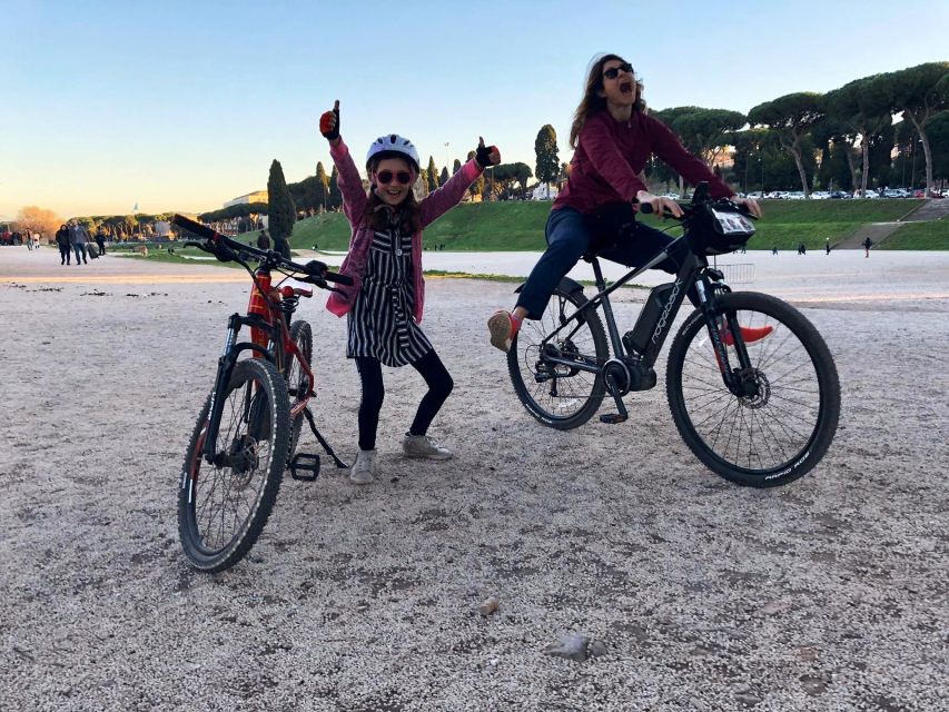 Rome: Appian Way E-Bike Tour Catacombs, Aqueducts & Picnic - Going underground at the Catacombs
