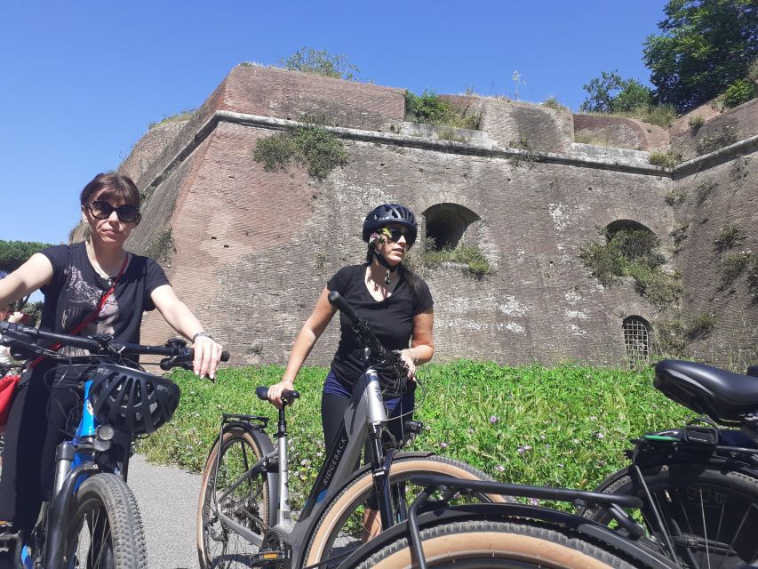 Rome: Appian Way E-Bike Tour Catacombs, Aqueducts & Picnic - Caffarella Park and the Egeria spring picnic