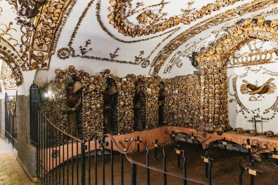 Rome: Capuchin Crypts and Catacombs Tour with Transfers - Rome’s bones, tunnels, and buried churches