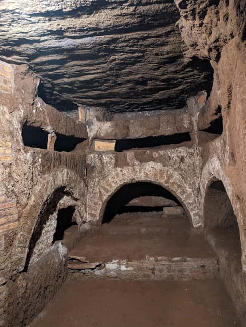 Rome: Catacombs Skip-the-Line Tour in English - Why San Domitilla adds a different side of Rome