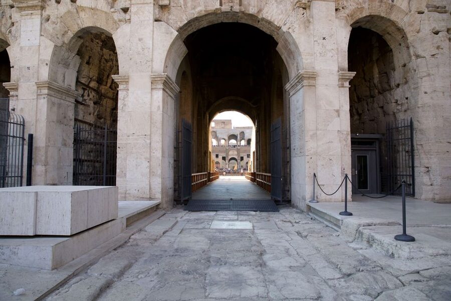 Rome: Colosseum Underground Small Group Guided Tour - Timing, meeting point, and what to carry