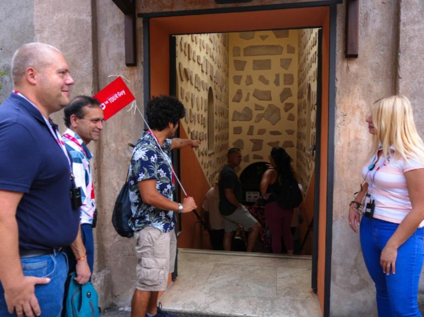 Rome: Crypts & Catacombs After Hours Tour with Bone Chapel - Should you book the Capuchin and Priscilla tour?