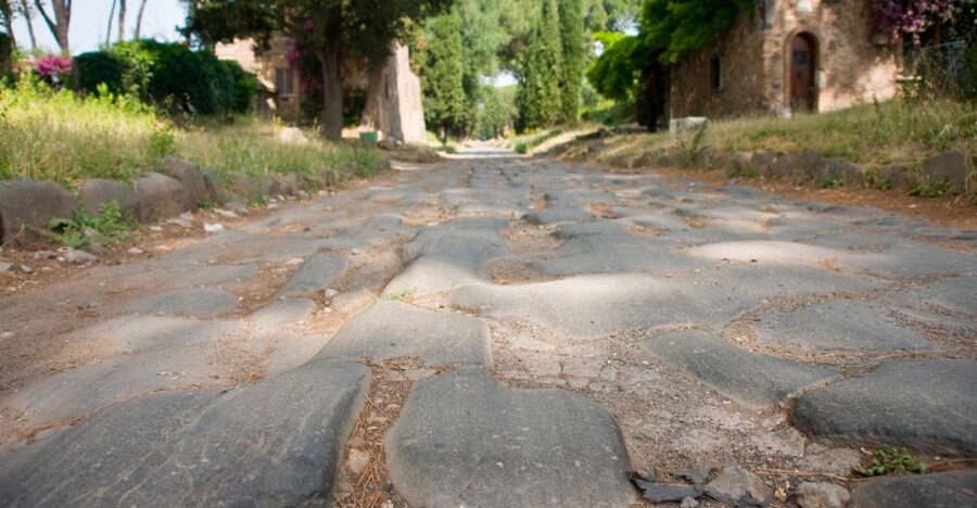 Rome: Guided Underground Tour - Meeting near Piazza Venezia