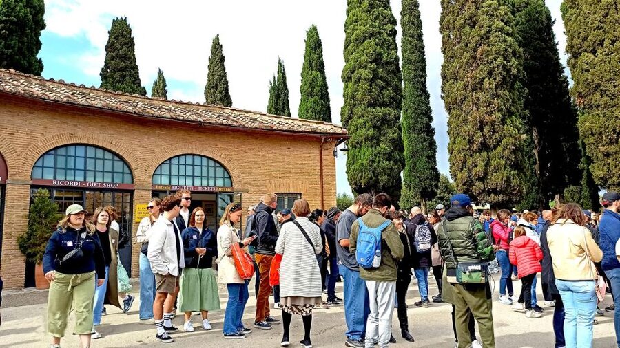 Rome: Official Catacombs Guided Tour with Golf Cart Shuttle - Leaving the Colosseum for the Appian Way