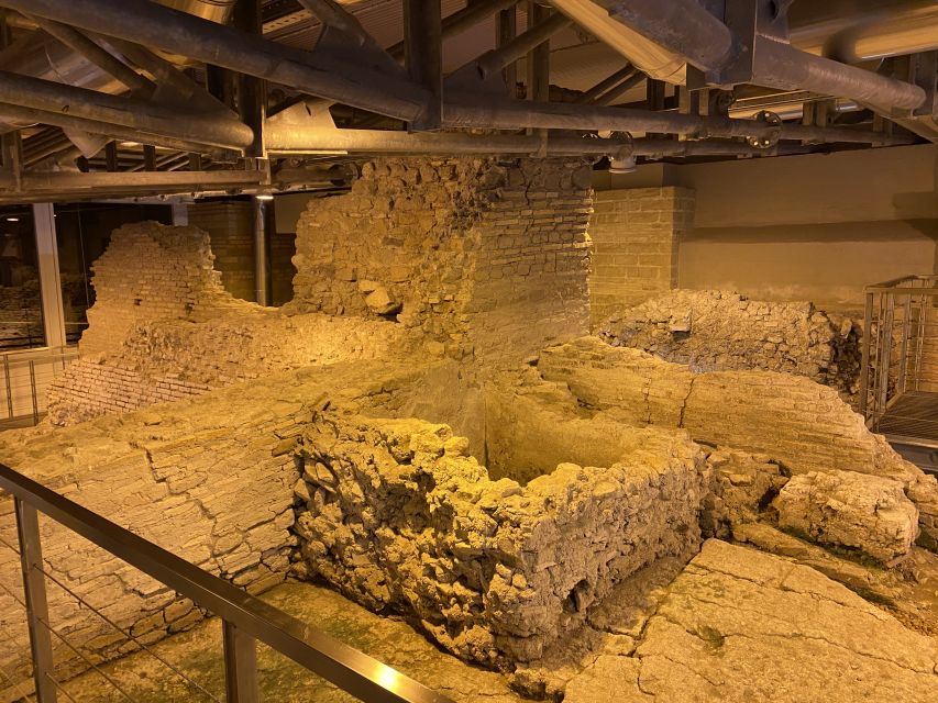 Rome: Piazza Navona and Trevi District Underground Pass - Optional panoramic and museum choices