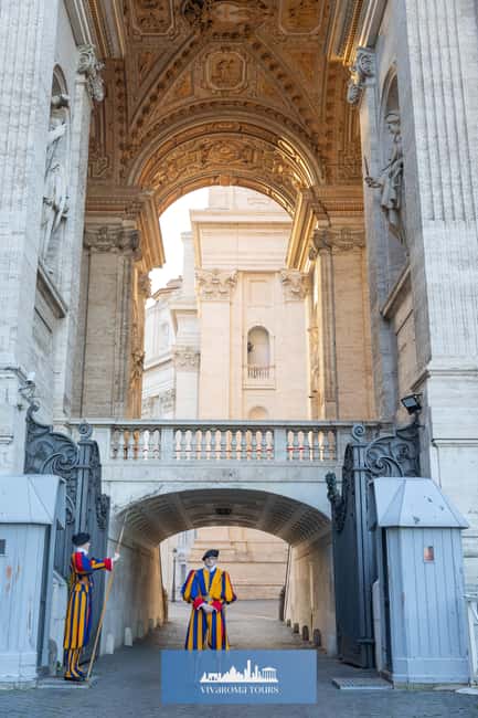 Rome: St. Peter's Basilica and Vatican Grottoes Guided Tour - Going below the church to the Vatican Grottoes