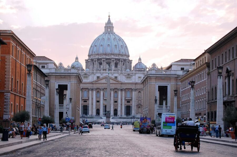 Rome:St. Peter's Basilica Tour, Exclusive Underground Access - Who will get the most from this tour