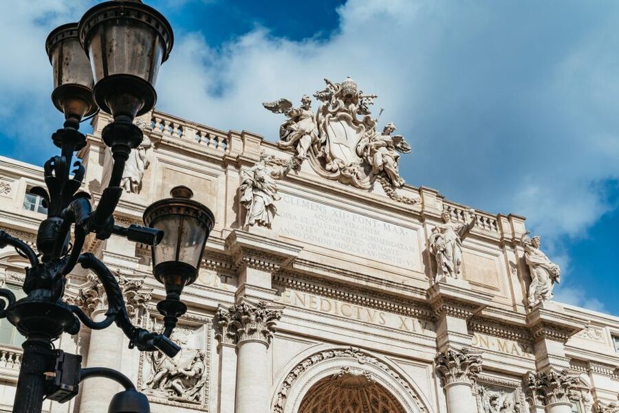 Rome: Trevi Fountain and Underground Guided Tour - Booking details that affect your plans