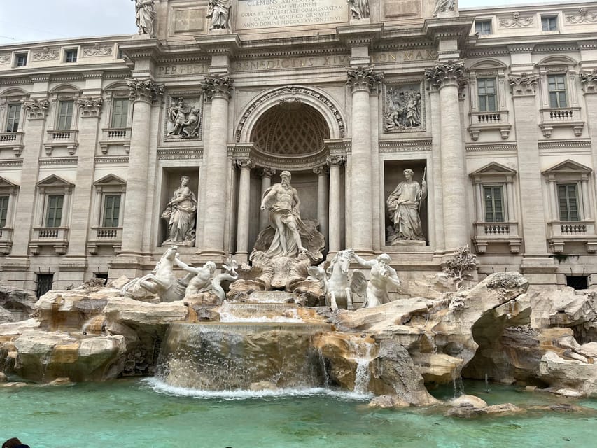 Rome: Trevi Fountain District Underground Tour and Ice Cream - The three antiquarian sections and their objects
