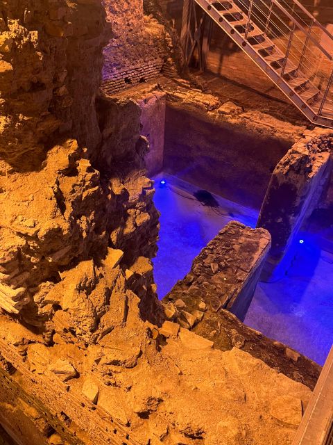 Rome: Trevi Fountain District Underground Tour and Ice Cream - Who should book this Trevi Fountain underground tour?