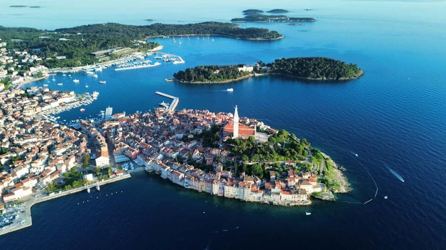Rovinj: Red Island and Pirate Cave speedboat tour - Seeing Rovinj’s old town from the water