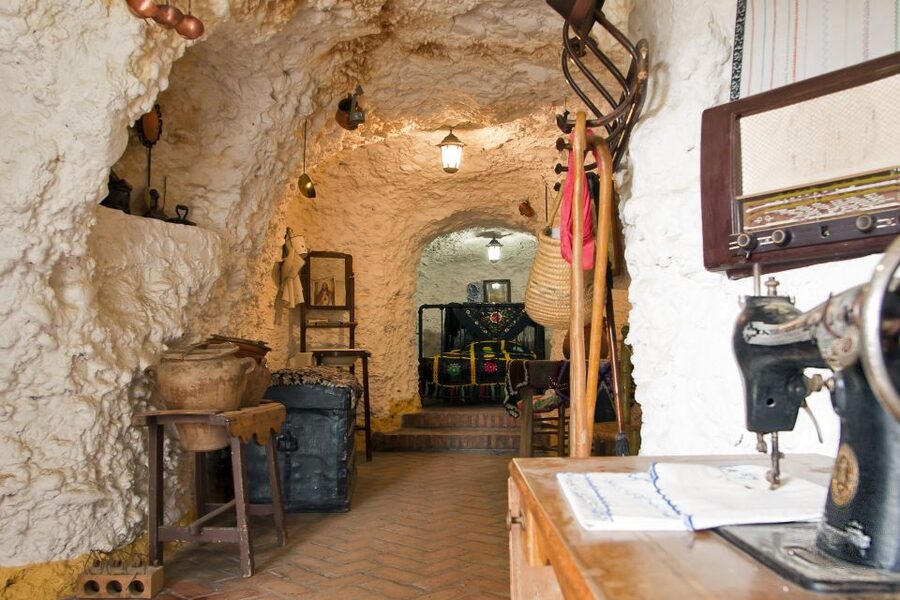 Sacromonte Caves Museum Admission Ticket - Flamenco, film, and the people of Sacromonte