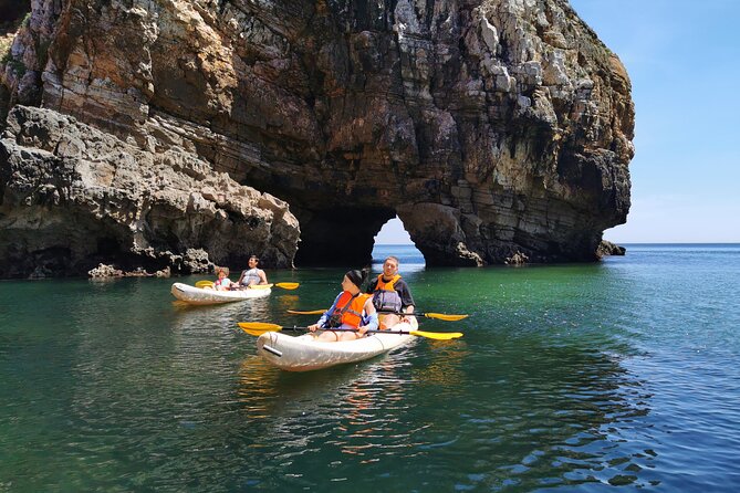 Sagres: Praia Da Ingrina Caves Guided Kayaking Tour - The 30-minute break at Praia do Barranco
