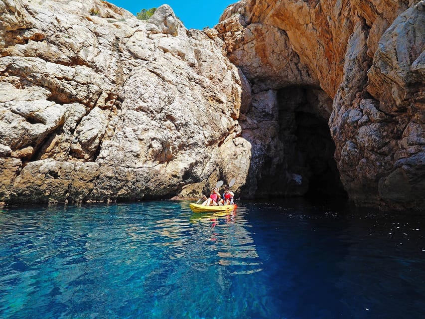 Sant Elm: Guided kayak tour to Cala en Tío with caves - Sea caves along the west coast