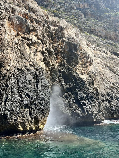 Santa Maria di Leuca: Cave Tour with Aperitif - Devil’s Cave and the First Coastal Views