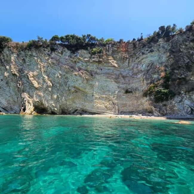 Sarandë: Boat Tour at Kroreza & Hidden Caves with Snorkeling - Music, speed, and the character of the ride
