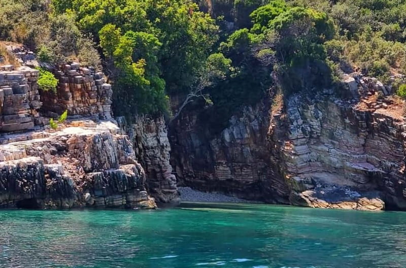 Sarandë: Boat Tour at Kroreza & Hidden Caves with Snorkeling - Milotit Cave and the first coastal views