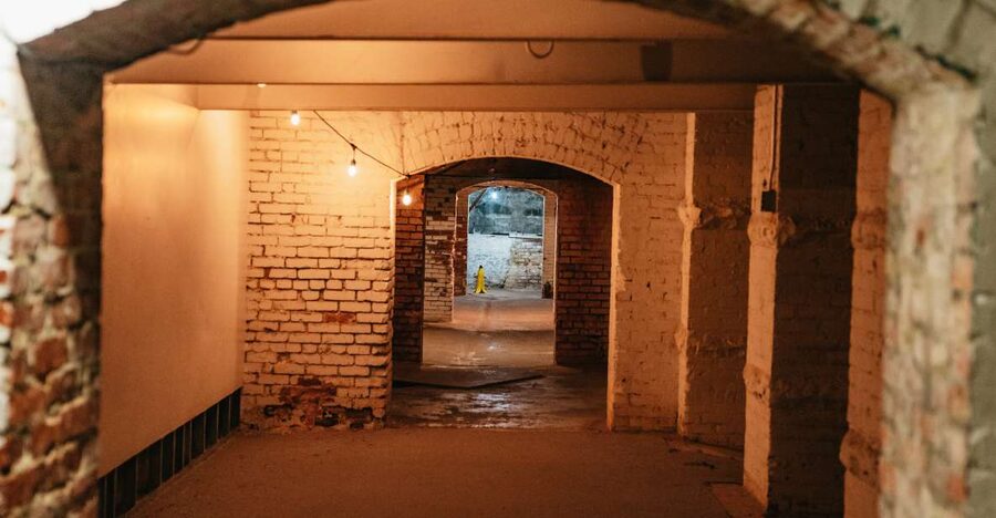 Seattle: Guided Underground Walking Tour - The first passageway: seeing Seattle’s former street level