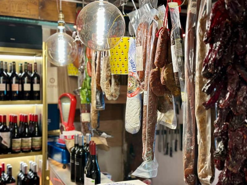 Secret Cave Wine & Tasting Experience in the Heart of Madrid - Planning the stop in your Madrid day