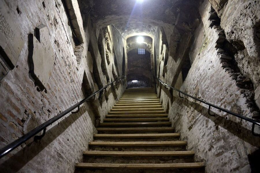 Secrets Below Rome: Tour Catacombs and Ancient Appian Way - Villa di Massenzio and the roadside ruins