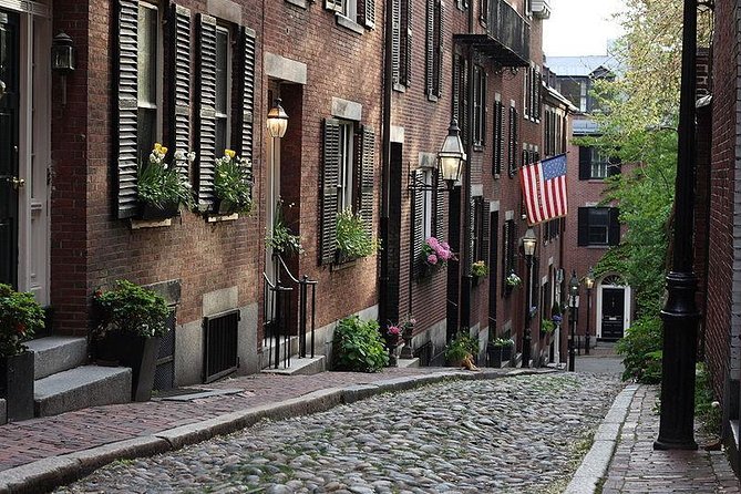 Self-Guided Boston's Beacon Hill Underground Railroad Audio Tour Walking Tour - Lewis Hayden’s home and the risks of aid
