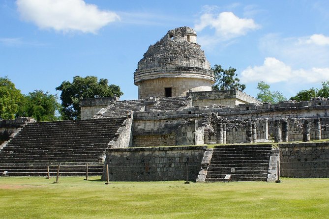 Semi-Private Chichen Itza, Cenote Ik Kil and Valladolid Tour - Guides, vehicles, and group size
