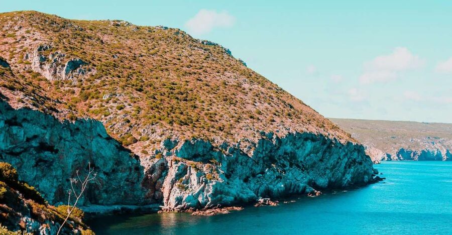 Sesimbra: Arrábida Beaches & Caves Boat Tour with Snorkeling - Key details before you book