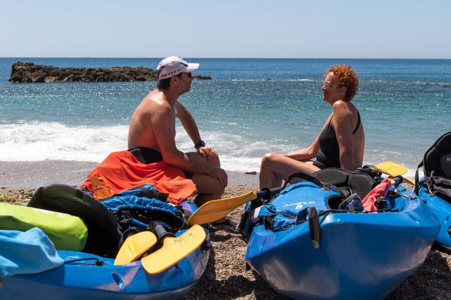 Sesimbra: Arrabida Natural Park & Caves Guided Kayaking Tour - Practical packing advice for a dry and comfortable trip
