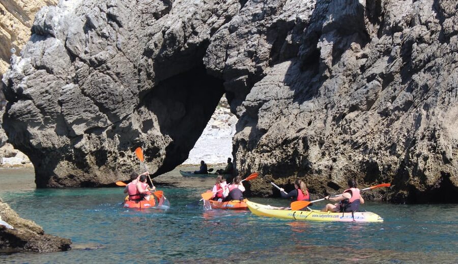 Sesimbra: Ribeiro Cavalo Beach, Caves, & Arrábida Kayak Tour - The first 85 minutes along Arrábida’s cliffs