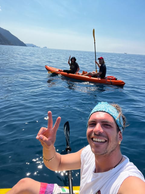 SHARK CAVE KAYAK TOUR - Weather, age limits, and physical demands