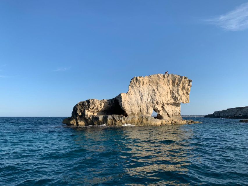 Siracusa: Ortigia Boat Tour with Marine Grotto & Snorkeling - Weather, comfort, and accessibility