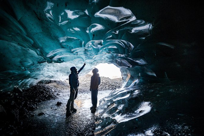 Skaftafell: Blue Ice Cave & Glacier Hike on Vatnajökull - What the Skaftafell glacier day is really like