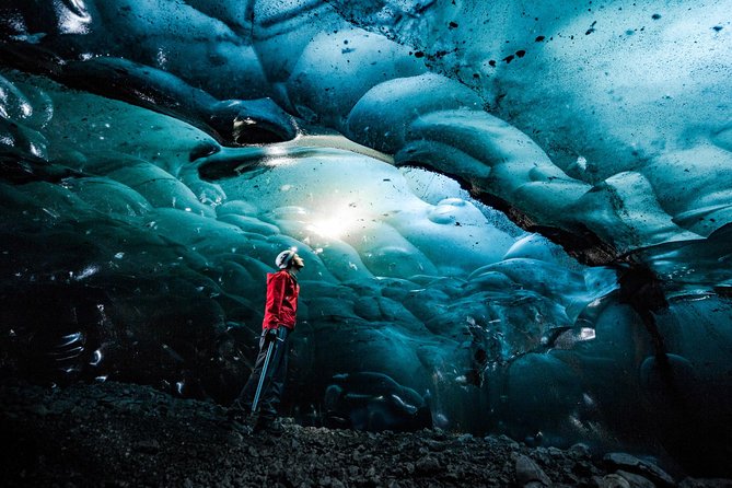 Skaftafell: Blue Ice Cave & Glacier Hike on Vatnajökull - Why the guide makes such a difference