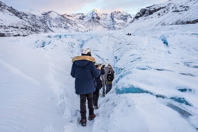 Skaftafell: Blue Ice Cave & Glacier Hike on Vatnajökull - The 20-minute ride from Skaftafell to Falljökull