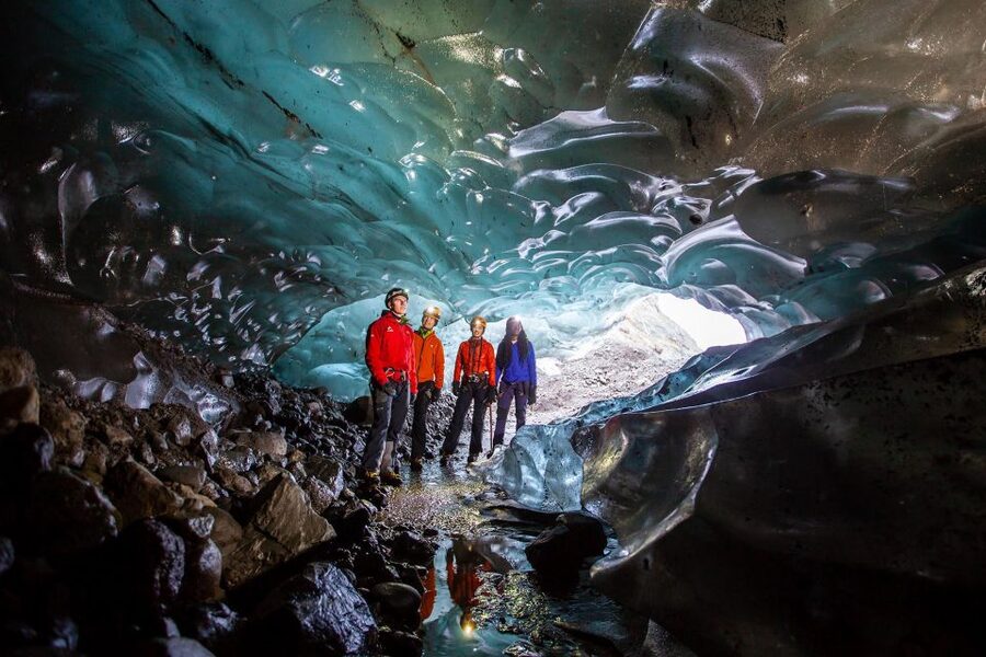 Skaftafell: Ice Cave Experience - Photography, light, and what to expect in the pictures