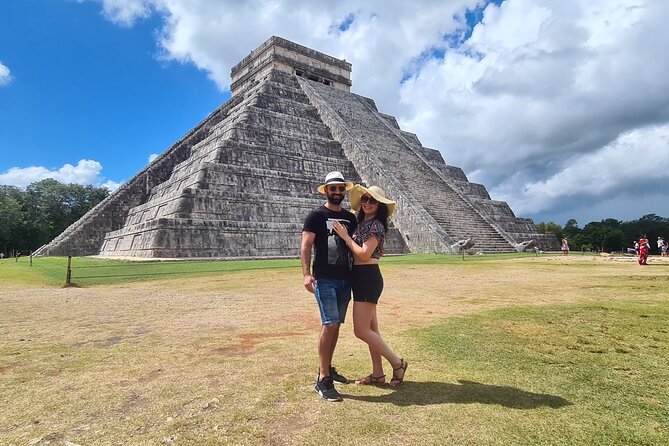 Skip the Line Chichen Itza Private Tour, Sacred Cenote & Lunch - Arriving early at Chichen Itza