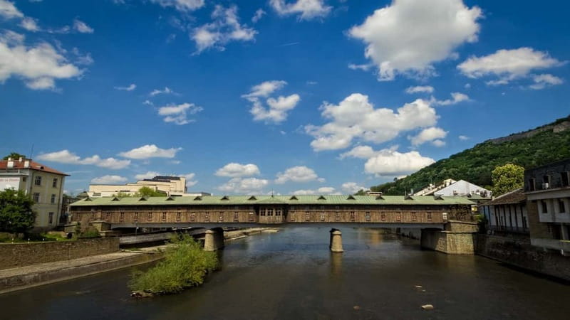 Sofia: Lovech, Devetaki Cave and Krushuna Waterfalls Tour - Devetashka Cave, a vast natural chamber