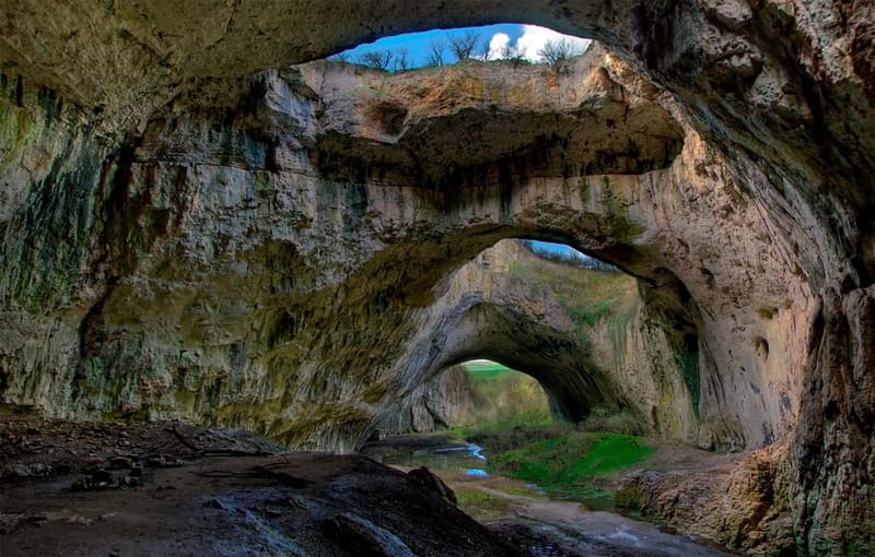 Sofia: Saeva Dupka, Devetashka and Prohodna Cave Day Tour - Key points at a glance