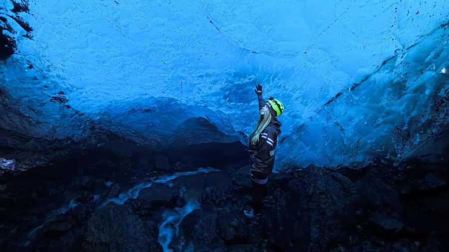 Sólheimajökull: Glacier Hike and Ice Cave Tour - Why the blue ice cave is only part of the story