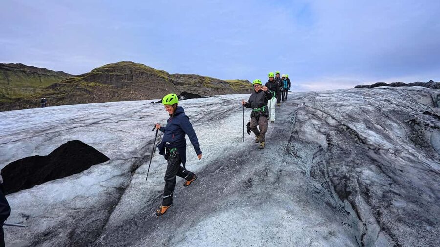 Sólheimajökull: Glacier Hike and Ice Cave Tour - The return route and what the timing really means