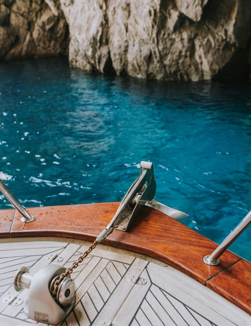 Sorrento: Capri and Blue Grotto Yacht Tour with Snorkeling - Two hours to find your own Capri