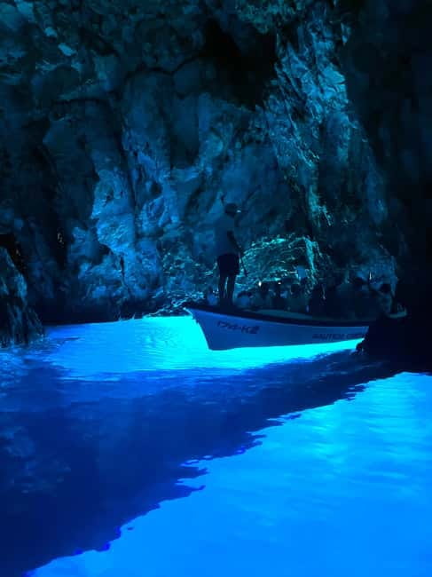 Split: 5 Islands Full-Day Tour to Blue Cave, Vis & Hvar - Why this boat works better than a bare-bones speedboat