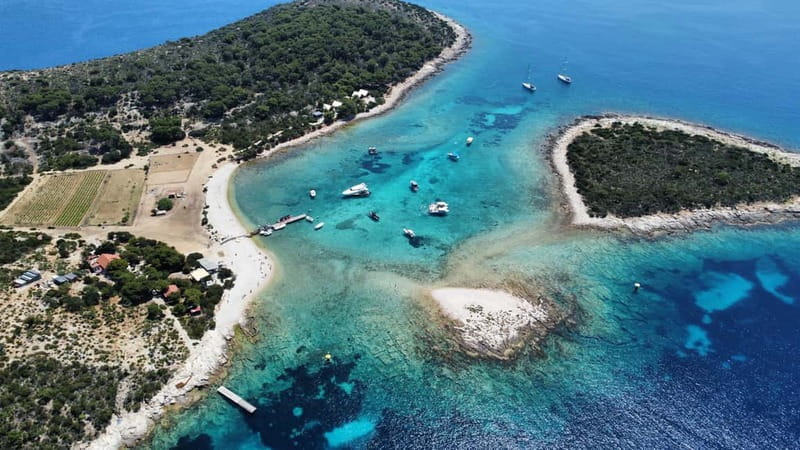 Split: Boat Tour to Blue Cave, Vis, Blue Lagoon, Hvar, Brač - What the speedboat is really like